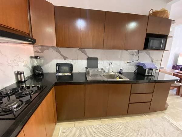 1-2 or 3 month rental!!! 1 bed-2 bath - Image 3