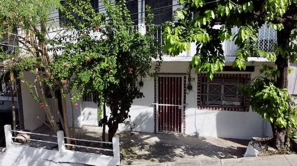 Multi-familiar Fixer Upper House 5 De Diciembre - Image 5