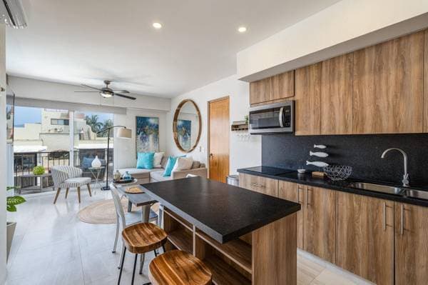 Bucerias '' Golden Zone '' 2 bedroom lock-off. $432,800. USD - Image 4