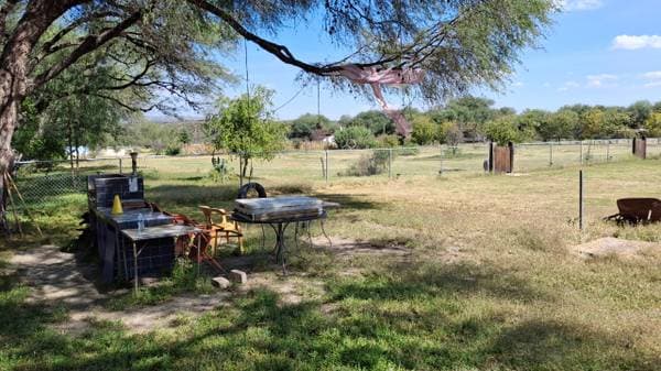 For Sale Ranch 3.5 Hectares With Houses, Stables, Corrals In San Miguel - Image 3