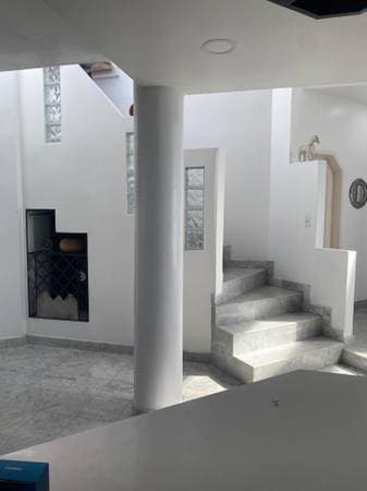 Beach Front House For Rent - Image 2