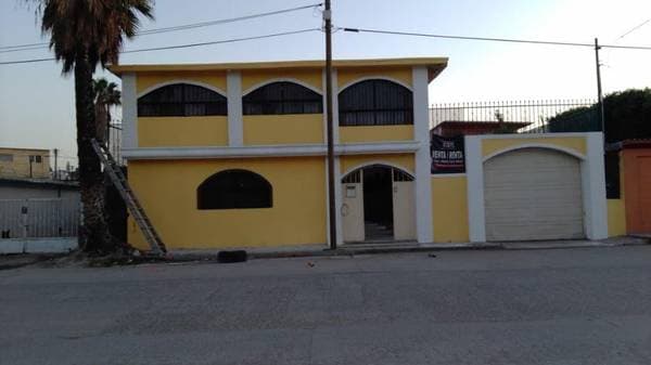 Casa En Venta En Las Huertas A 2 Cuadras De Blvd Diaz Ordas