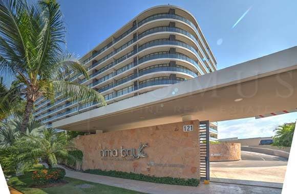 Nima Bay Vacation Condo. - 1 Bedroom Luxury Condo - Image 2