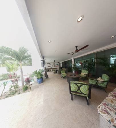 Huge mansion for sale Merida Norte - Image 3