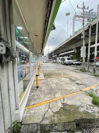 Commercial Space for Sale 519 sq ft - Image 2