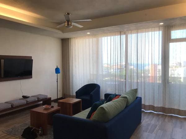 Condo Lucy Available a year lease