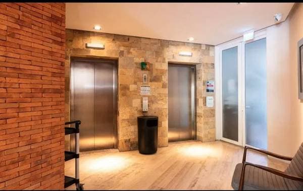 BRAND NEW LISTING The Park Luxury Condo FOR SALE $799,000 - Image 5