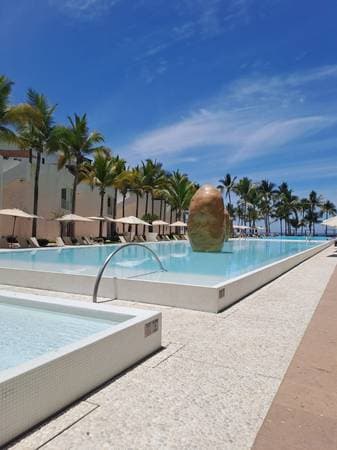 1 bedroom condo at ICON beachfront condominios lterm lease - Image 5