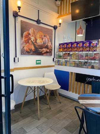 Felix Cuevas Commercial Space With Excellent Location - Image 2