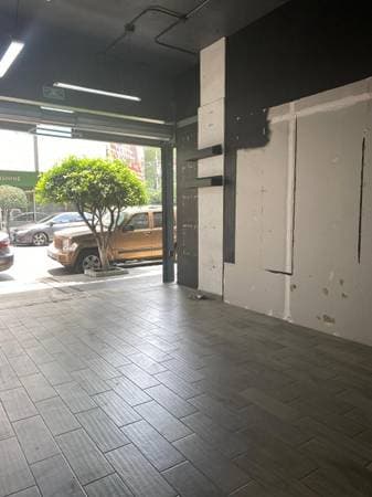 Felix Cuevas Commercial Space With Excellent Location - Image 5