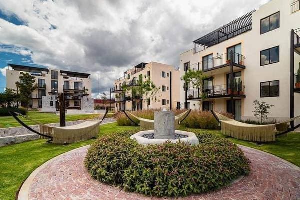 Exceptional Rental in La Luminaria — Move-In Ready - Image 2