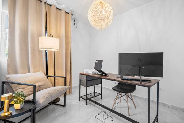 $100,000. USD. 2 bedroom 1 bath 😮 - Image 3