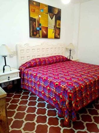 2 bedroom 1 bathroom Ground Level - Image 3