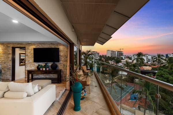 Zona Dorada, Beach Condo -- $752,500. USD - Image 2