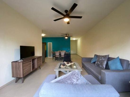 2 bed 1 bath apartment - Image 2