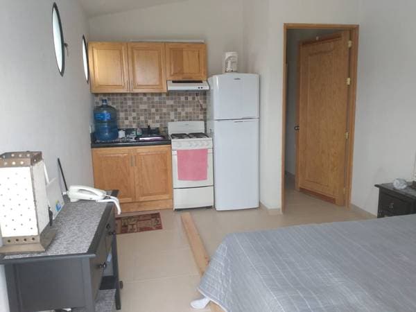 Rento Departamento Amueblado En Fracc. Villas Los Frailes Con Alberca - Image 2