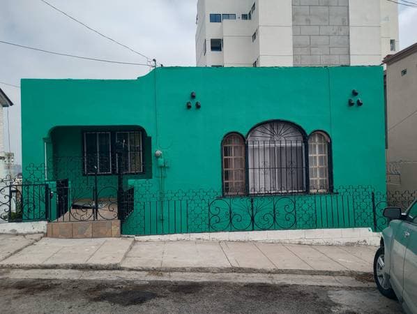Large House for Rent in Colonia Cacho Sur