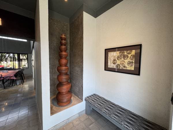 Casa Jacaranda — A Sophisticated Multi-Unit Estate with Space and Inve