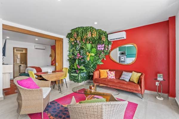 Studio Apartment -- Versalles -- $249,000. USD - Image 2