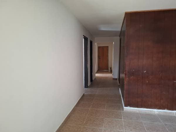 House For Rent 3 Bedrooms, 2 Bathrooms And Parking 3 Cars, Ground Floor. - Image 3