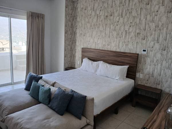 Grand Venetian. - Image 2