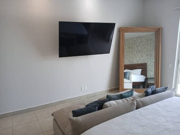 Grand Venetian. - Image 3