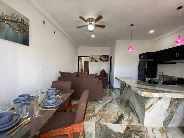 Brand New Large 1 Bed With Pool In 5 De Diciembre - Image 4