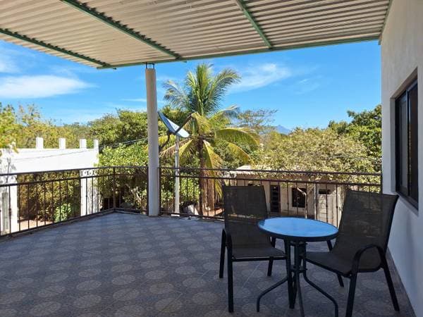 Las Varas. 2 bedroom 2 bath $199,000. USD - Image 3