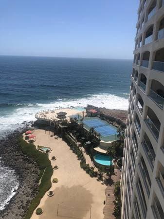 Las Olas Grand Luxury Condo Spectacular Ocean View & Amenities - Image 4