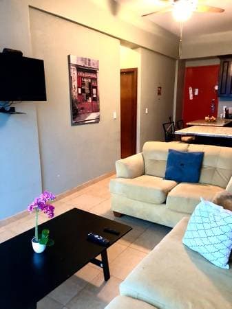 Beachfront furnished near restaurants / Elec,water,gas,wifi<========= - Image 2