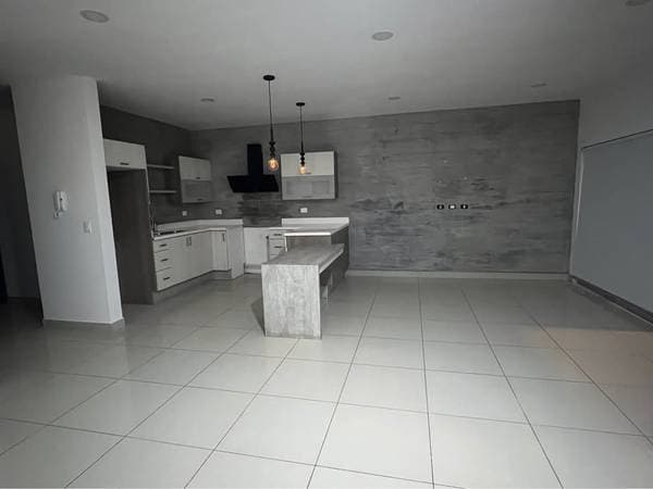 Apt 2 Bedrm / 1 Bath - Depto 2 Recs 1 Baño - Image 4