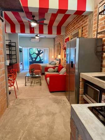 Brand New 1 bed 1 bath - Image 4