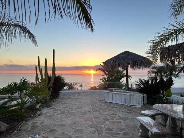 Huge Ocean Front Terrace - Two Bedroom Ocean Front