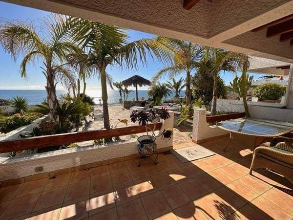 Huge Ocean Front Terrace - Two Bedroom Ocean Front - Image 4