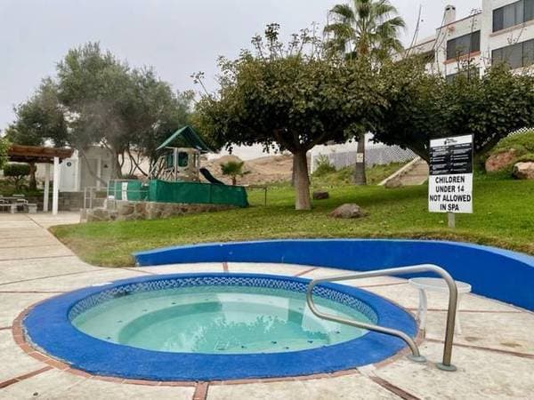 Huge Ocean Front Terrace - Two Bedroom Ocean Front - Image 5