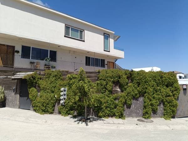 Private, peaceful & Safe Studio apartment