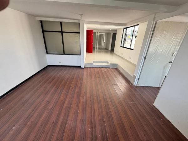 Monte Alban Large Remodeled Office for Rent - Image 2