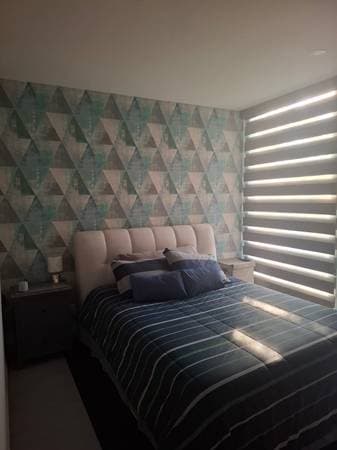 Rent a beautiful, new, private exterior room with private bathroom - Image 4