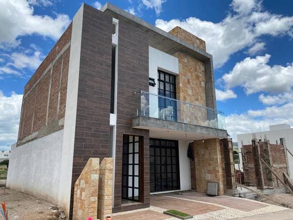 Casa Mina de Plata – Elegance and Comfort in the Heart of the City