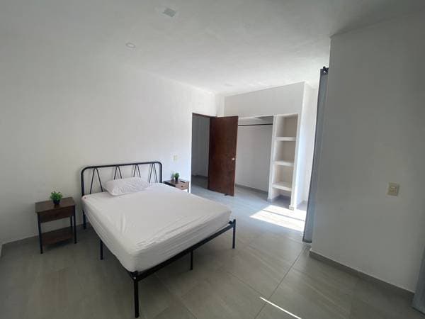 2 bed 1 bath - Image 2