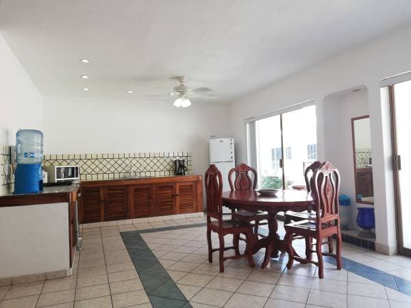 Colonial 2 beds apartment with Private large balcony and ocean view - Image 5