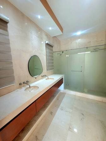 El Tigre. Luxury Residence 1yr lease Views to golf course. - Image 5