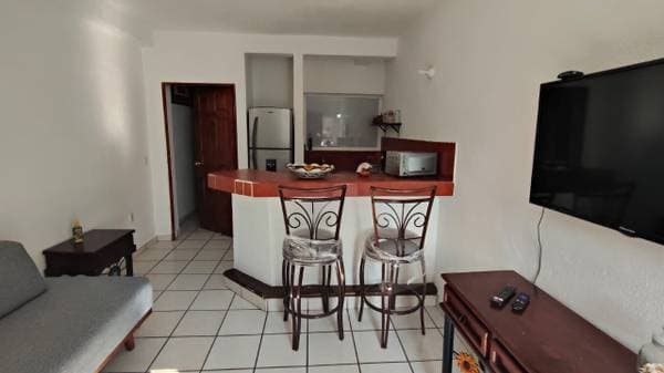 1 bed 1 bath in the romantic zone - Image 2