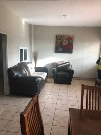 Gated Ocean & Mountain View Flats W/Garage - Image 5