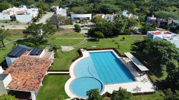 Gated community La Fronda with 15 solar panels