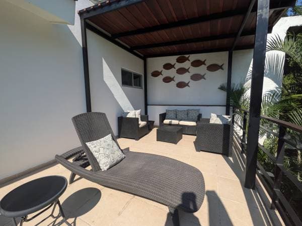 Gated community La Fronda with 15 solar panels - Image 4