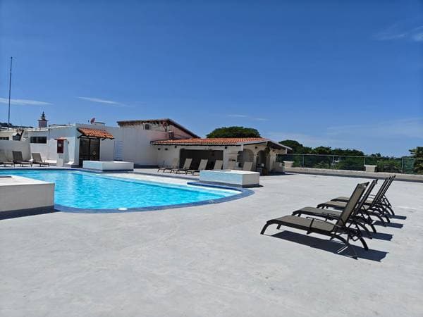 Fully remodelade apartment available now for the season - Image 2