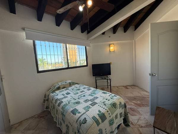 Fully remodelade apartment available now for the season - Image 5