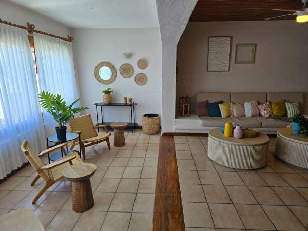 Spacious 4-Bedroom House with Pool and Terrace in Col. 5 de Diciembre - Image 5