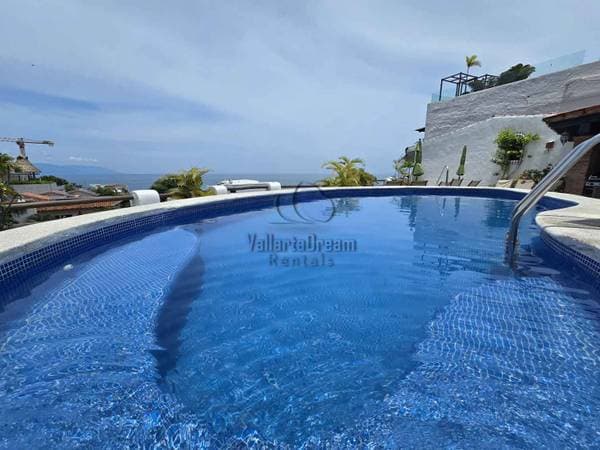 Romantic Zone - Steps to Los Muertos Beach - Image 2